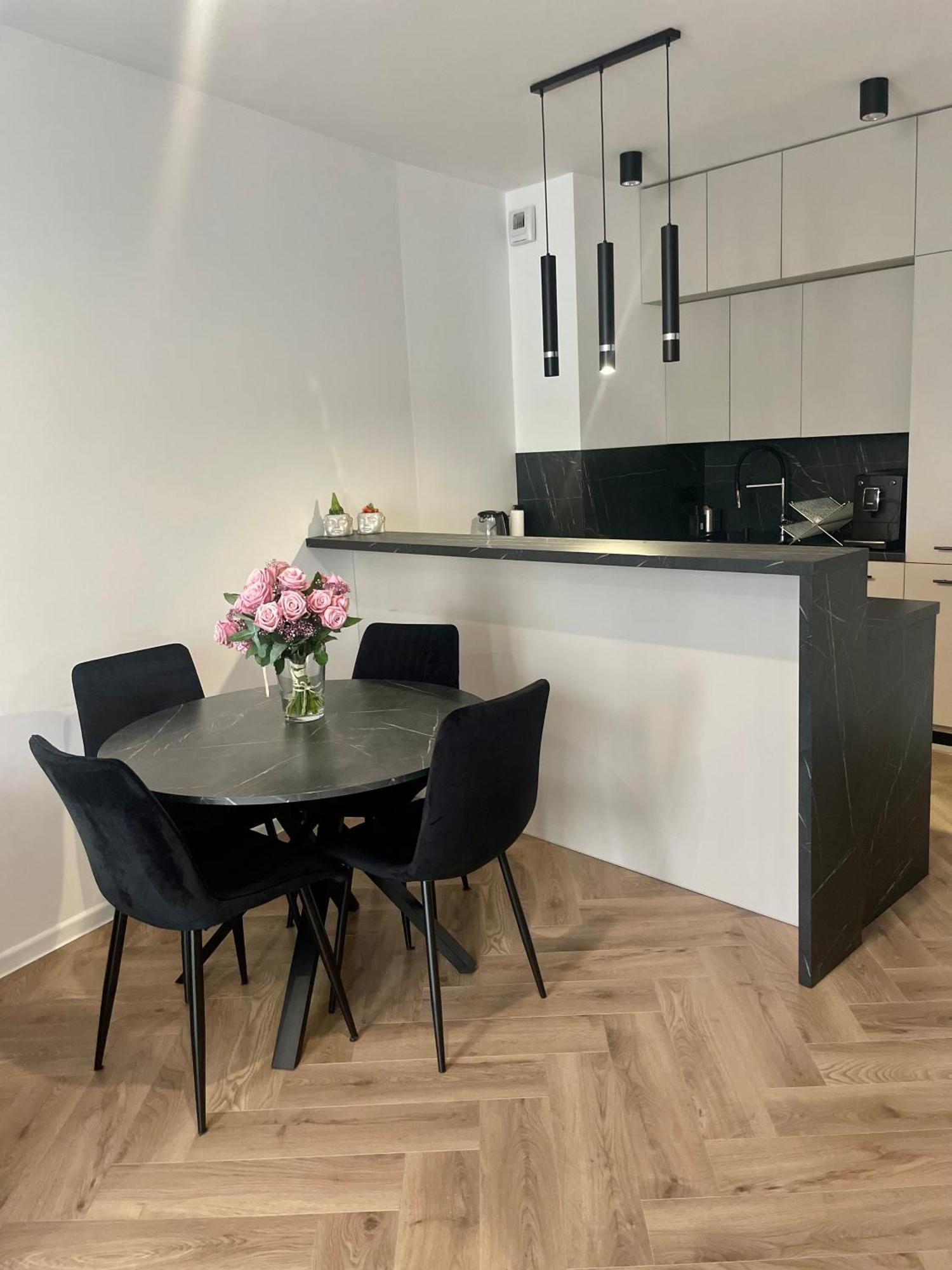 Smart Central Stay 2, Rynek, Sienkiewicza 24-Hour Check-In Zameldowanie Calodobowe Кельце Экстерьер фото