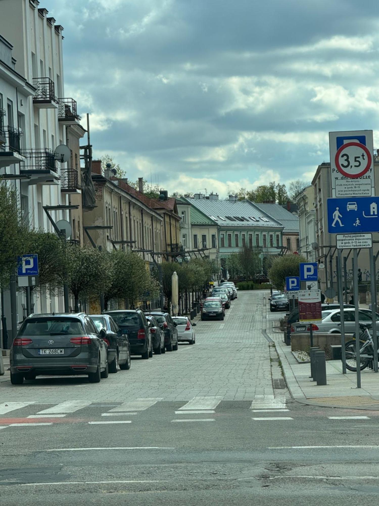 Smart Central Stay 2, Rynek, Sienkiewicza 24-Hour Check-In Zameldowanie Calodobowe Кельце Экстерьер фото
